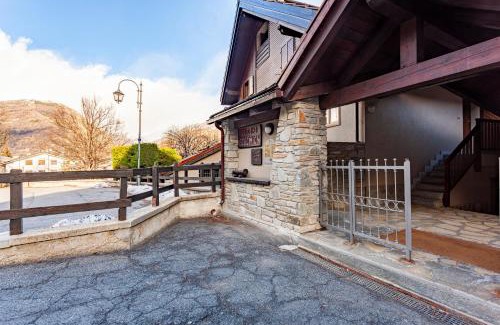 Bardonecchia Apartment | Discover Casa Leonida: Family-Friendly Retreat with 9.7 Rating