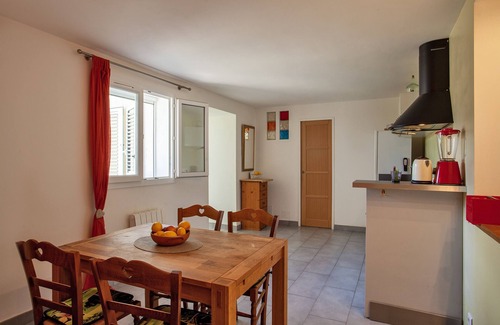 Figarella Apartment | Casa Les Oliviers charming apartment with terrace