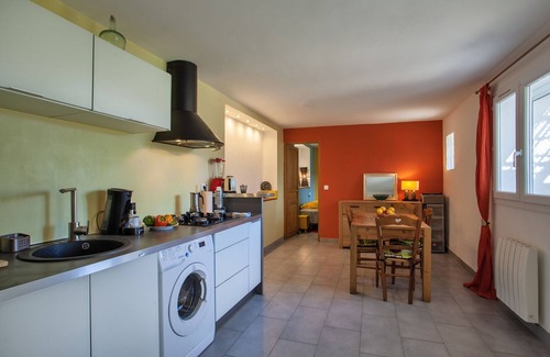 Figarella Apartment | Casa Les Oliviers charming apartment with terrace