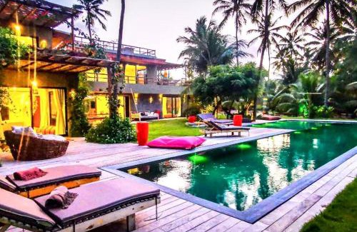 Icarai de Amontada House | Discover Casa'Lex: Oceanfront Haven with Spa & Pool