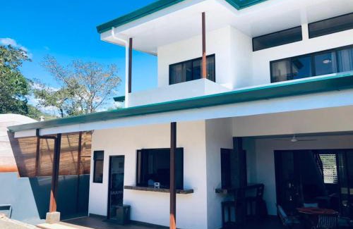 Canton Hojancha House | Discover Casa Leyenda: A 4-Star Retreat with Pool Access