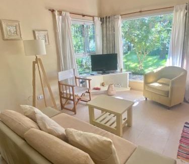 Mar de Las Pampas House | Pet-Friendly Stay at Casa Libertad - Rated 10/10 by Guests