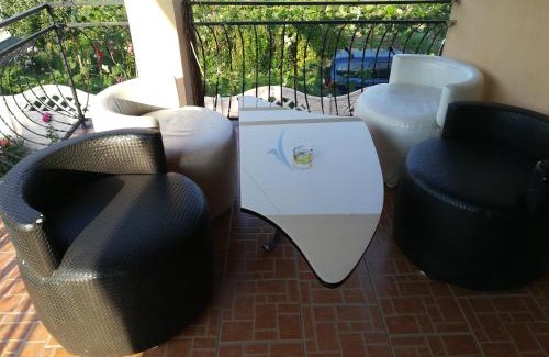 Budeasa Mare House | Guest Rated 10/10 at Casa Lidia și Gogu - Family-Friendly Stay