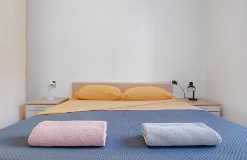 Lierna House | Discover Casa Lierna: Family & Pet Friendly Retreat