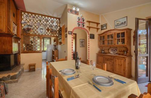 Villacidro House | Discover Casa Lilliu: Pet & Child-Friendly Stay Awaits!