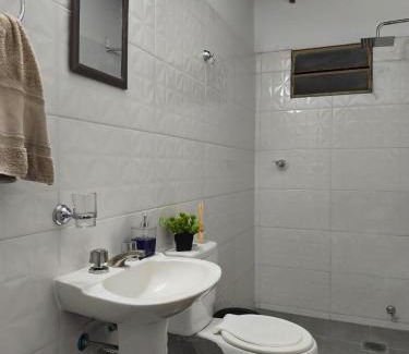 Encarnacion House | Casa Lilo