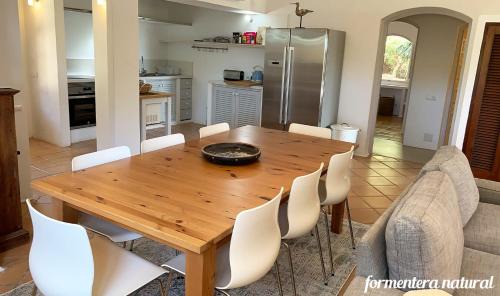 Sant Francesc Xavier House | Casa Lilu Playa Migjorn - Oceanfront Haven with Pool