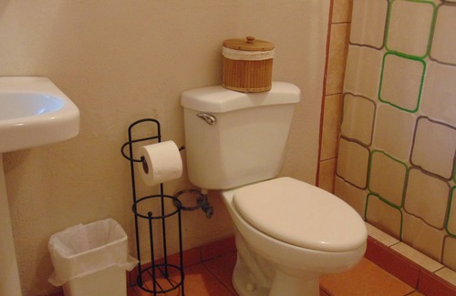 Pavas Bed & Breakfast | Ocean View Delight at Casa Lima B&B with Free Breakfast