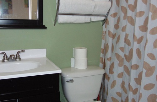 Pavas Bed & Breakfast | Casa Lima B&B Family Suites: Comfortable Getaway with Breakfast