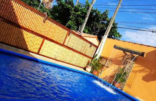 Jardim Santa Tereza House | Relaxing Casa Linda with Pool and Games Near the Beach