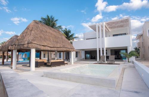 Chicxulub Puerto Villa | Casa Linda, Paraíso de 4 recámaras en la Playa