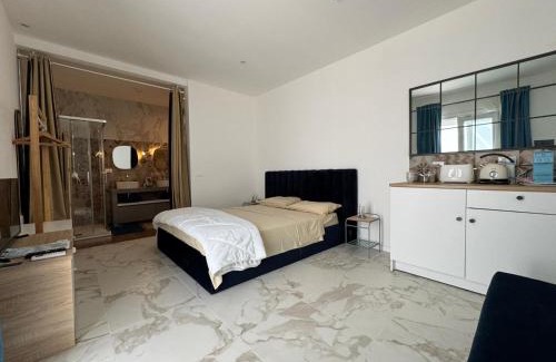 Petacciato Apartment | Relaxing Ocean View Retreat at Casa Linguine