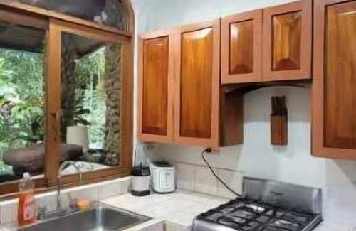 San Isidro de El General House | Casa Llaama: Relaxing Retreat with Pool and Spa Amenities