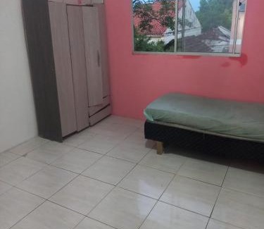 Porto Alegre House | Budget-Friendly Stay at Casa Local Nobre with Kitchen Access