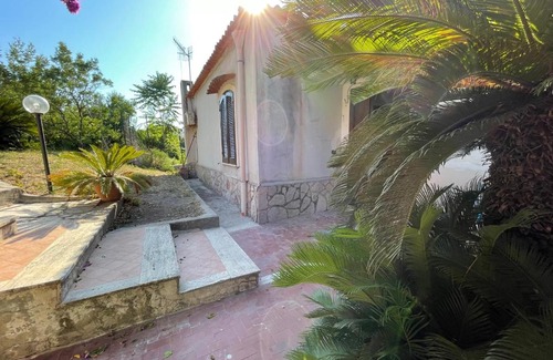 Capo Miseno Apartment | Casa Lomé: Ocean View Retreat in Capo Miseno