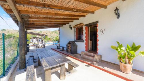 Almogia Villa | Relaxing Retreat at Casa Loma el Letrao Almogia by Ruralidays