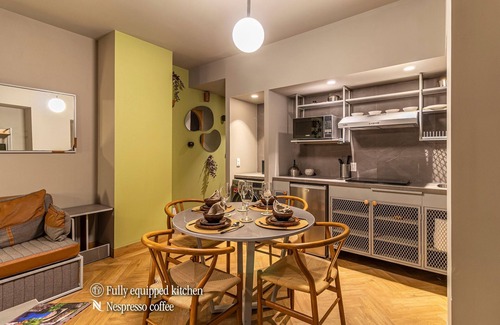 Reforma Apartment | Elegant Casa Londres Grand Apartment with Spa & Hot Tub