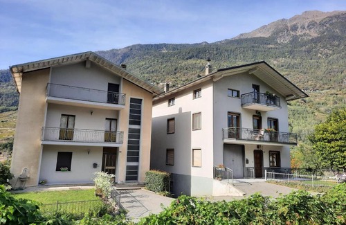 Tirano Apartment | Discover Casa Lore: Family-Friendly Retreat with 9.4 Rating