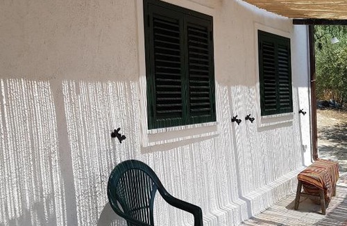 Pollina Apartment | Casa Lorenzino: Nature Retreat with Kitchen & Breakfast