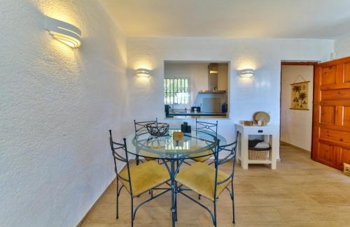 Ermita Villa | Unforgettable Stays at Casa Los Arboles: Oceanfront Bliss