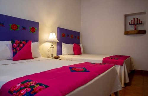 Luis Jimenez Figueroa Bed & Breakfast | Casa Los Arquitos de Xochimilco