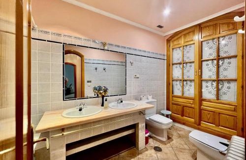 Ubeda House | Pet-Friendly Casa Los Canos: Exceptional Guest Reviews 8.9/10
