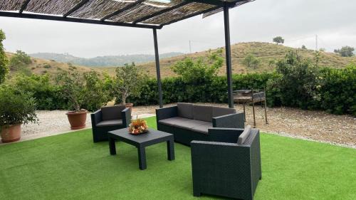 Sedella House | Relax at Casa Los Pérez - Pet Friendly with Ocean Views