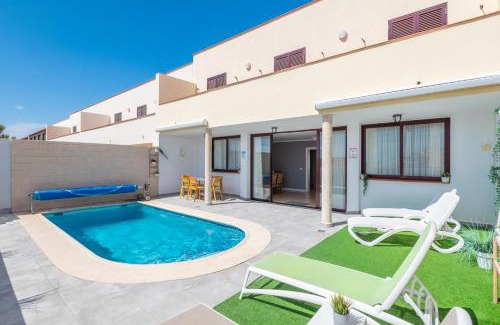 El Medano House | Relax at CASA LOS TEJALES with Private Pool & Ocean View