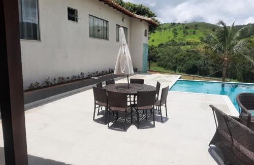 Guape House | Discover Casa Luísa: Pet-Friendly Family Retreat with Pool