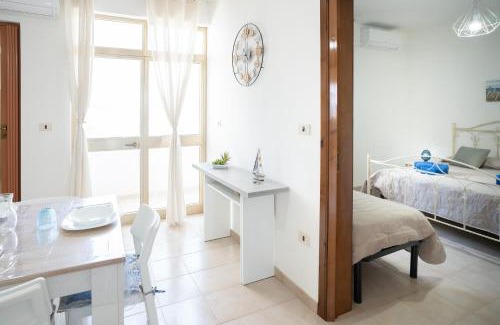 Specchiarica House | Stay at Casa Lu Paparoni, Steps from Specchiarica Beach