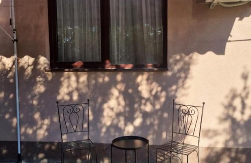 Buzau Apartment | Pet Friendly Retreat at Casa Luana with Perfect Reviews!