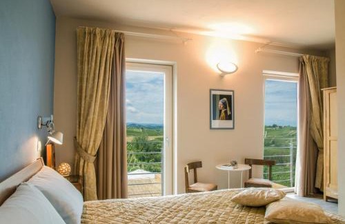 Fontanile House | Casa LuceSole: 4-Star Haven with Pool and Pet-Friendly Stay