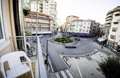 Chioggia Apartment | Casa Lucia Centro Apartment: Beachfront Bliss Awaits