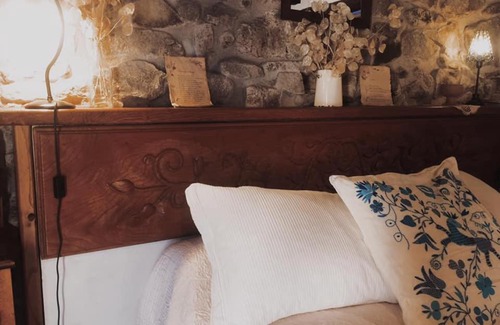 Mogarraz House | Pet-Friendly Retreat at Casa Lucia - 8/10 Guest Rated