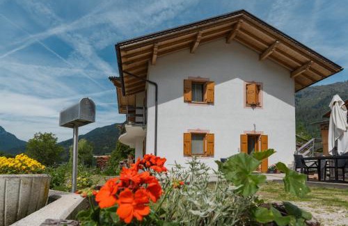 Mezzano Apartment | Pet-Friendly Retreat at Casa Lucia - Rated 9.6/10 by Guests
