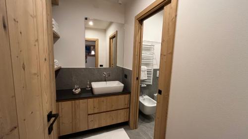 San Carlo Apartment | Casa Lucia: Guest Rated 9.8 with Family-Friendly Amenities