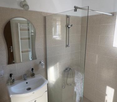 Gura Suhasului House | Pet-Friendly Retreat at Casa Lucia - Rated 9.7/10 by Guests