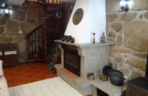 Seixo da Beira House | Pet-Friendly Casa Luizinho - Guest Rated 9.8/10