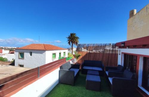 Aguimes House | Family-Friendly Getaway at Casa Luna in Agüimes