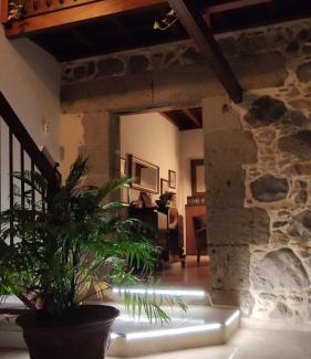 Aguimes House | Family-Friendly Getaway at Casa Luna in Agüimes