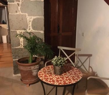 Aguimes House | Family-Friendly Getaway at Casa Luna in Agüimes