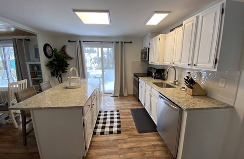 Oscoda Cottage | Guest Favorite: Casa Luna - Lake Huron Beachfront Retreat