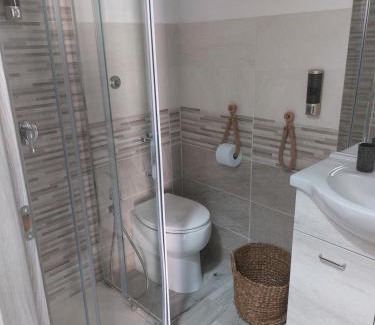 Iglesias Apartment | Pet-Friendly Retreat at Casa Luna for Family Adventures
