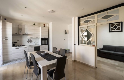 Municipio 3 Apartment | Casa Lungomare IX Maggio: Family-Friendly Coastal Retreat