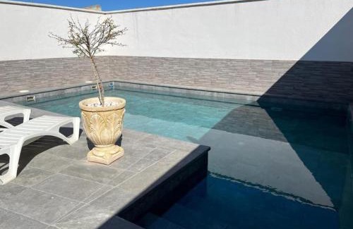 Bolanos de Calatrava House | Discover Casa Lupita: 4-Star Oceanfront Paradise for Families