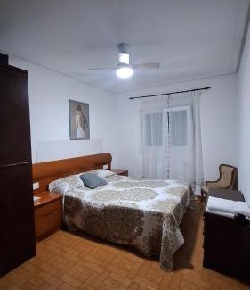 Murillo El Cuende House | Cozy Casa Luraik: Pet & Child Friendly Getaway
