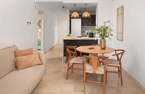 Puerto de la Duquesa Apartment | Beautiful Casa Luz: Oceanfront Andalucian Getaway for 4