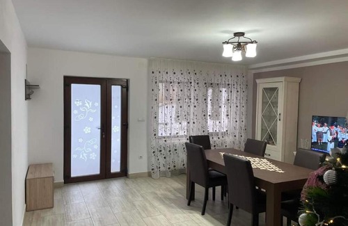 Moisei Apartment | Family-Friendly Stay at Casa Lya with Kitchen Amenities