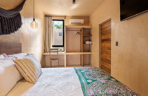 Bacalar House | Casa Málaga: Private Pool, Ocean Views & 10/10 Rating!