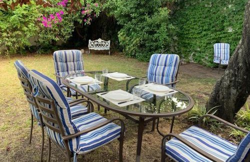 Campana House | Comfortable Stay at Casa: 4-Star with Office & Family Perks